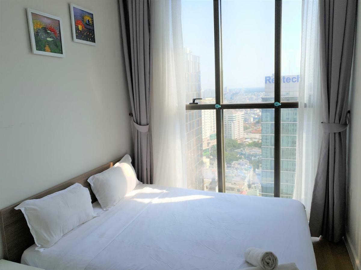 Ami Splendid Rooftop Pool Хошимин Екстериор снимка